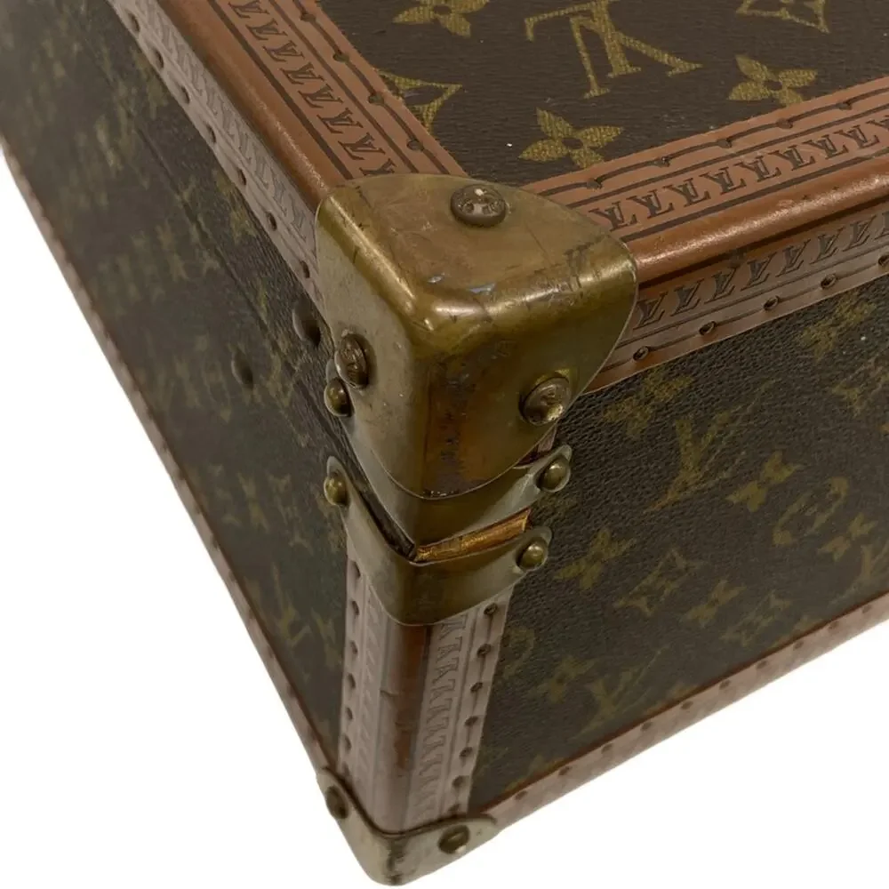 Louis Vuitton Bisten 60 Monogram Trunk Case M21326